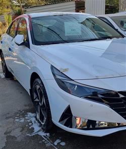 هیوندای ئەلەنترا